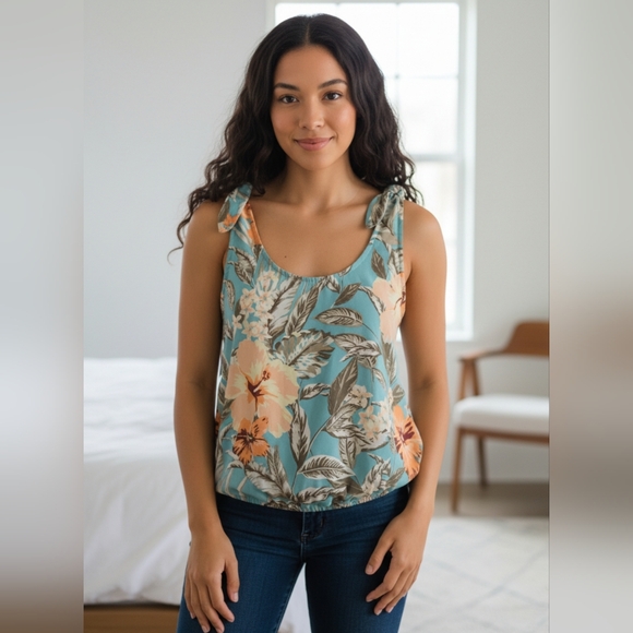 Dynamite Teal Floral Tie-Strap Camisole - Picture 2 of 8